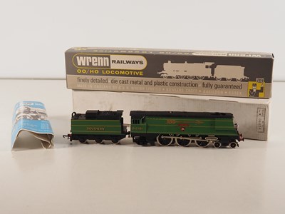 Lot 355 - WRENN OO gauge W2276/5P Streamlined West...