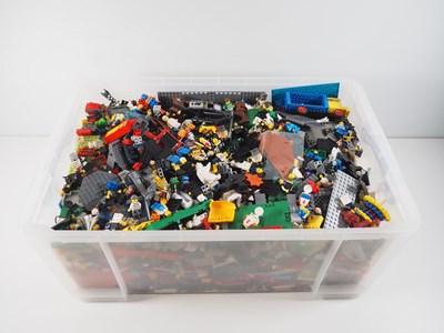 Lot 367 - LEGO: Unboxed 'brick n mix' assorted sizes and...
