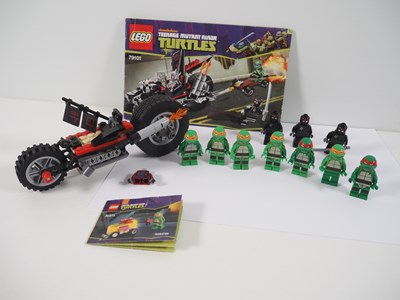 Lot 376 - LEGO: Teenage Mutant Ninja Turtles - A group...