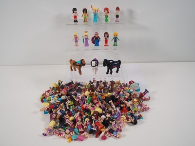 Lot 378 - LEGO: FRIENDS / DISNEY - A very large group of...