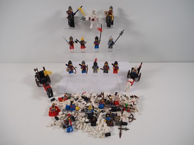 Lot 379 - LEGO: CASTLE/ SKELETON - A large group of...