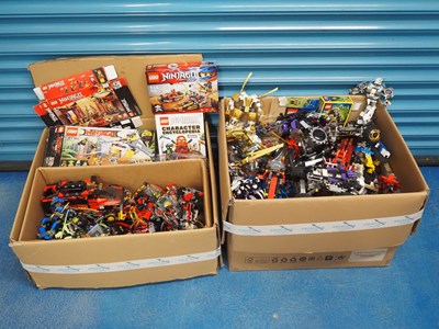 Lot 390 - LEGO NINJAGO / CHIMA: - A very large group of...
