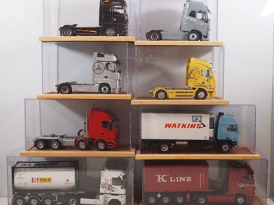 Lot 401 - A group of built 1:24 scale plastic kits of...