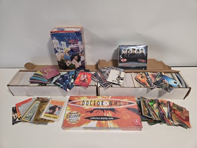 Lot 568 - A large quantity of mixed trading cards...