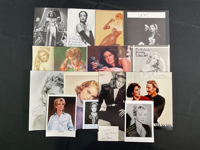 Lot 514 - A group of 15 female actresses autographs on...