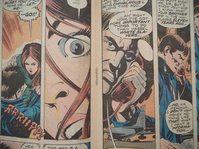 Lot 10 - IRON FIST #1 (1975 - MARVEL) - First solo...