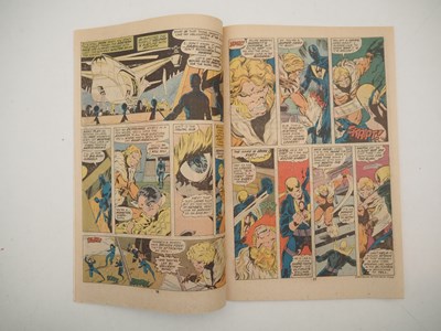 Lot 12 - IRON FIST #14 (1977 - MARVEL) - First...