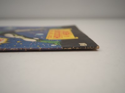 Lot 42 - CAPTAIN MARVEL #1 - (1968 - MARVEL) - First...