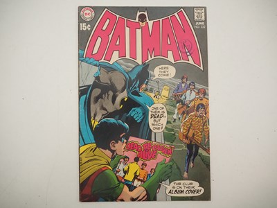 Lot 83 - BATMAN #222 (1970 - DC) - Neal Adams cover art...