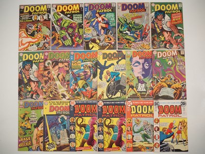 Lot 320 - DOOM PATROL #110 to 124 (17 in Lot - 2 copies...