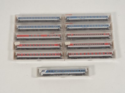 Lot 19 - FLEISCHMANN N gauge German Outline passenger...