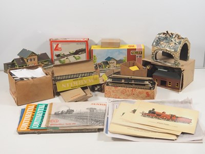 Lot 155 - MARKLIN HO gauge 3-rail track, controllers,...