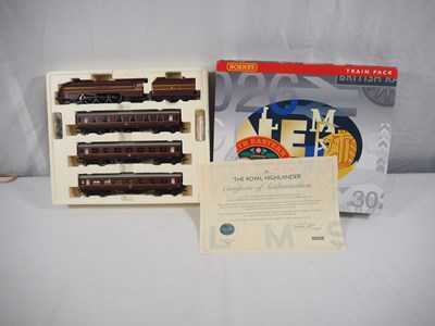 Lot 192 - HORNBY OO gauge R2659M 'The Royal Highlander'...