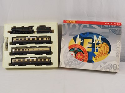 Lot 198 - HORNBY OO gauge R2025 'Great Western Express...