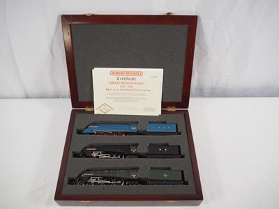 Lot 222 - HORNBY OO gauge 'Sir Ralph Wedgwood' cased...