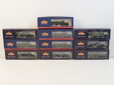 Lot 264 - BACHMANN OO gauge MK1 and MK2 passenger...