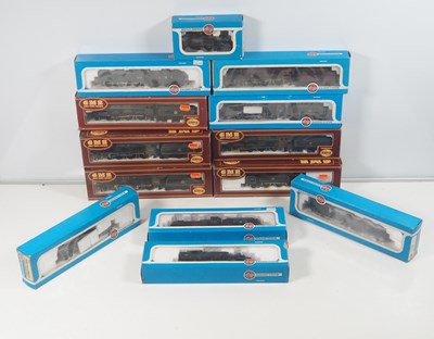 Lot 332 - AIRFIX OO gauge steam locomotives all in...
