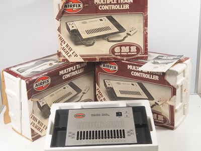 Lot 340 - AIRFIX OO gauge group of 1980s vintage...