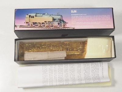 Lot 379 - OO gauge etched brass and white metal steam...
