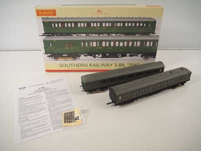 Lot 391 - HORNBY OO gauge R3161A 2-BIL 2 car electric...