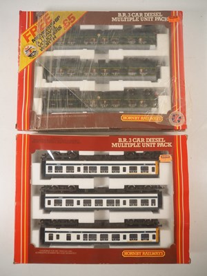 Lot 394 - HORNBY pair of OO gauge class 110 3-car DMU...