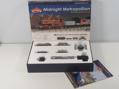 Lot 395 - BACHMANN OO gauge 30-076 'Midnight...