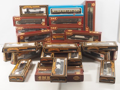 Lot 402 - OO gauge wagons and parcel vans by MAINLINE...