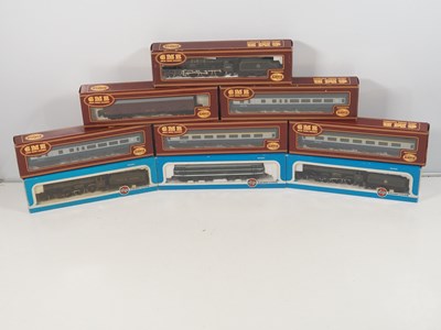 Lot 415 - AIRFIX OO gauge group of rolling stock...