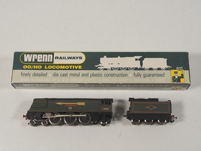 Lot 438 - WRENN OO gauge W2266A Bulleid Pacific steam...