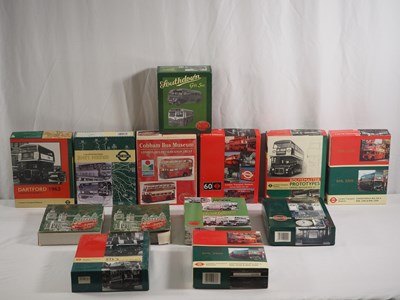 Lot 475 - EFE 1:76 scale diecast bus gift sets - VG/E in...