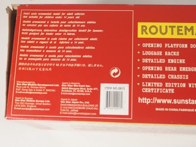 Lot 601 - SUNSTAR 1:24 scale 2920 RT Series London Bus...