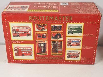 Lot 601 - SUNSTAR 1:24 scale 2920 RT Series London Bus...