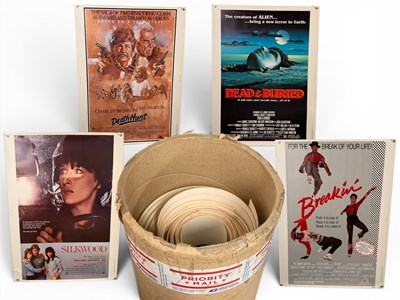 Lot 384 - A mixed group of US 30" x 40" film posters...