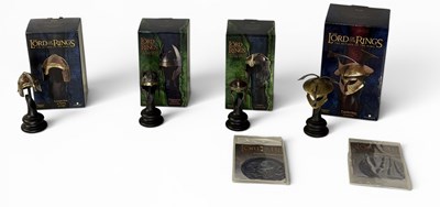 Lot 578 - LORD OF THE RINGS 1/4 scale Helmet statuettes...