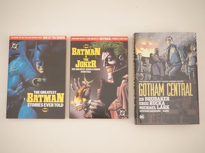 Lot 401 - GOTHAM CENTRAL HARDCOVER OMNIBUS + THE...