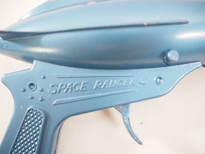 Lot 44 - LONE STAR 'Space Ranger 100 Cap Repeater Gun' -...