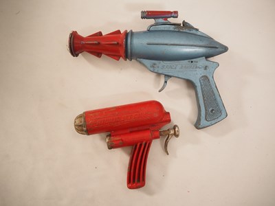Lot 49 - Diecast Space Guns by LONESTAR and CRESCENT,...