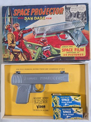 Lot 173 - MERIT (J & L RANDALL) scare DAN DARE 'Space...