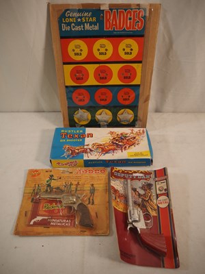 Lot 188 - Western peace keeping items comprising a...