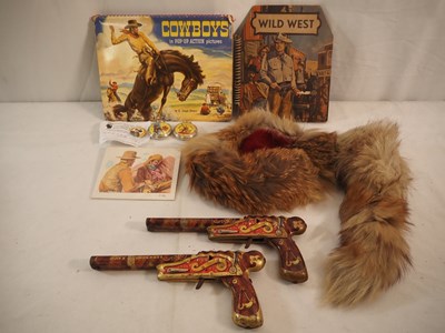 Lot 189 - Davy Crockett and other Western themed items,...