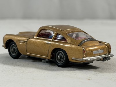 Lot 300 - CORGI 261 diecast James Bond's Aston Martin...