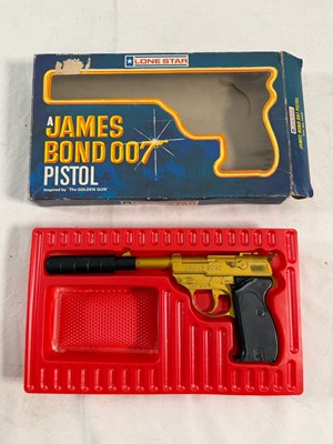 Lot 301 - LONE STAR James Bond 007 pistol inspired by...