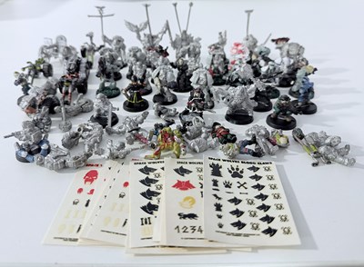 Lot 569 - A collection of 30+ Games Workshop WARHAMMER...