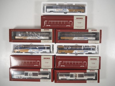 Lot 7 - BEMO HOm narrow gauge MOB passenger coaches...