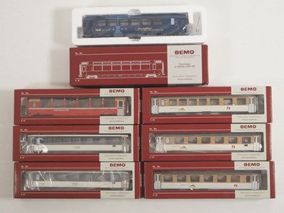 Lot 8 - BEMO HOm narrow gauge passenger coaches,...