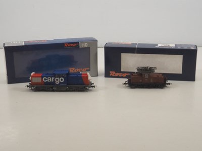 Lot 87 - ROCO - A pair of Swiss Outline HO gauge...