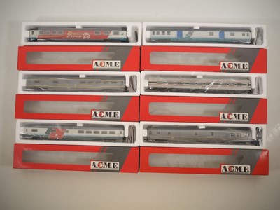 Lot 102 - ACME - A group of HO gauge Italian Outline...