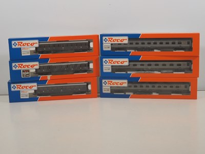Lot 106 - ROCO - A group of HO gauge Italian Outline...