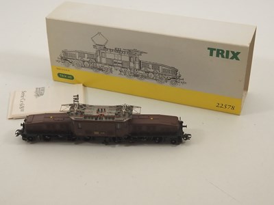 Lot 111 - TRIX - Swiss Outline HO gauge 22578 Serie Ce...