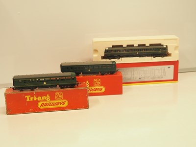 Lot 148 - A HORNBY OO gauge R2509A Class 121 diesel...